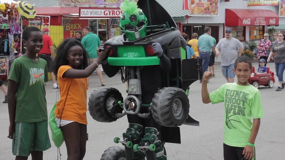 robots and cars entertainment.jpg